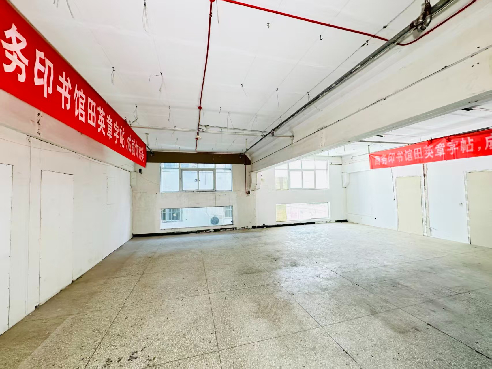 陇海路建议再强化“人工智能算力中心、AI应用孵化、数字经济示范园”等产业概念，会更符合产业园招商语言